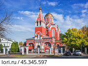 Благовещенский храм, храм Священномученика Владимира, Петровский парк,  Москва. Стоковое фото, фотограф Baturina Yuliya / Фотобанк Лори
