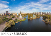Aerial top View to St. George the Victorious Georgievskaya, Sergius Of Radonezh and Church Nativity of Christ and Srednerogatsky pond. Pulkovsky park. Saint Petersburg. Russia. Europe (2020 год). Стоковое фото, фотограф Алексей Ширманов / Фотобанк Лори