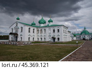 Собор Преображения Господня в Троицком Александро-Свирском монастыре. Деревня Старая Слобода, Ленинградская область, Россия (2022 год). Стоковое фото, фотограф Дымов Игорь / Фотобанк Лори