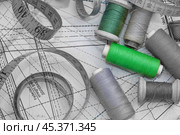 Sewing. Стоковое фото, фотограф Олег Жуков / Фотобанк Лори