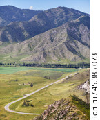 Altai valley and road Chuya Highway from mountain pass Chike-Taman. Стоковое фото, фотограф Сергей Пристяжнюк (Serg Zastavkin) / Фотобанк Лори