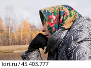 На моторной лодке, по реке Вать-Еган. Осень, Западная Сибирь, Ханты-Мансийский автономный округ , Югра. (2011 год). Редакционное фото, фотограф Павел Просянов / Фотобанк Лори