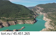 Aerial view Llosa del Cavall reservoir. Cardener. Catalonia, Spain. Стоковое видео, видеограф Яков Филимонов / Фотобанк Лори