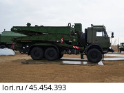 Машина из комплекта тяжелого механизированного моста ТММ-3М2 на шасси автомобиля "КамАЗ" 6х6. Средняя Ахтуба, Волгоградская область, Россия. (2020 год). Редакционное фото, фотограф Андрей Цыганков / Фотобанк Лори