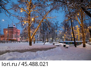 Покровская улица и площадь минина  в Нижнем Новгороде. Bolshaya Pokrovskaya Street in Nizhny Novgorod. Стоковое фото, фотограф Igor Lijashkov / Фотобанк Лори