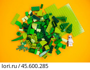 RUSSIAN, MART 16, 2019. Constructor Lego - Small details in bulk. Редакционное фото, фотограф Андрей Аркуша / Фотобанк Лори