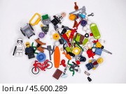 RUSSIAN, MART 16, 2019. Constructor Lego - Small details in bulk. Редакционное фото, фотограф Андрей Аркуша / Фотобанк Лори