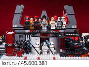 RUSSIAN, SAMARA - February 8, 2019. LEGO STAR WARS. Minifigures Star Wars Characters - Episode 8: The Last Jedi. Kylo Ren, Rey, Phasma, Snoke. Редакционное фото, фотограф Андрей Аркуша / Фотобанк Лори