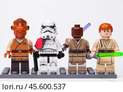 RUSSIA, May 16, 2018. Constructor Lego Star Wars. Various mini-figures from different episodes of the saga. Редакционное фото, фотограф Андрей Аркуша / Фотобанк Лори