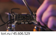 Soldering FPV Drone Motor Wires to ESC. Стоковое видео, видеограф Поскребышев Михаил / Фотобанк Лори