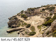 The Sanctuary of the goddess Hera Akraia in a small cove of the Corinthian gulf (Archaeological site Heraion, Loutraki-Perachora, Greece) (2022 год). Стоковое фото, фотограф Татьяна Ляпи / Фотобанк Лори