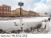 Зимний Санкт-Петербург. Поцелуев мост через реку Мойку (2011 год). Стоковое фото, фотограф Александр Алексеев / Фотобанк Лори