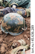 Soldiers lying down during training exercise. Стоковое AI-видео, аниматор Данил Руденко / Фотобанк Лори