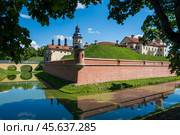 Nesvizh, Belarus - August 15, 2024. Radziwill Castle. Selective focus. Стоковое фото, фотограф Ольга Губская / Фотобанк Лори