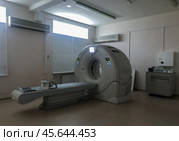 Moscow, Russia, April 2020: CT Scanner - Computed Tomography. Medical technology concept and diagnostics of pneumonia during the coronavirus pandemic. Стоковое фото, фотограф Юлия Ильина / Фотобанк Лори