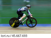 Велосипедный спорт на треке. Российская спортсменка, Чемпионка России Алина Лысенко на велотреке Крылатское во время Чемпионата России 2023, Москва, октябрь 2023. Редакционное фото, фотограф Elena Popova / Фотобанк Лори