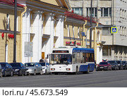 Троллейбус БКМ 321 №2414, 1-я Красноармейская улица, Санкт-Петербург (2019 год). Редакционное фото, фотограф Алексей Иванов / Фотобанк Лори