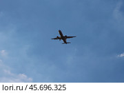 Самолет, идущий на посадку. Пендик, Стамбул, Турция. Стоковое фото, фотограф Вадим Хомяков / Фотобанк Лори