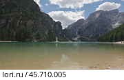 Lake Lago di Braies in Dolomites timelapse, Italy Alps (2022 год). Стоковое видео, видеограф Андрей Армягов / Фотобанк Лори