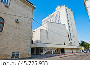 Хлебный переулок. Москва (2024 год). Редакционное фото, фотограф E. O. / Фотобанк Лори