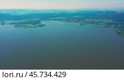 Южный Урал, Башкортостан, Нугушское водохранилище летом. Вид с воздуха. Southern Urals, Bashkortostan, Nugush reservoir in summer. Aerial view. Стоковое видео, видеограф Евгений Романов / Фотобанк Лори