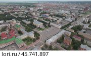 Йошкар-Ола - Площадь Ленина - съемка с дрона в 2022 году. Стоковое видео, видеограф Владислав Самошкин / Фотобанк Лори