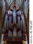 The pipe organ located in the south transept of St Giles Cathedral. Edinburgh. Scotland (2010 год). Редакционное фото, фотограф Сергей Пристяжнюк (Serg Zastavkin) / Фотобанк Лори