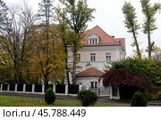 Вилла Яфа в историческом районе Амалиенау Калининграда (2022 год). Редакционное фото, фотограф Free Wind / Фотобанк Лори