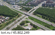 Казань - Оренбургский тракт и проспект Победы - аэросъемка 2022 года. Стоковое видео, видеограф Владислав Самошкин / Фотобанк Лори