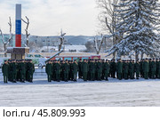 Maykop, Russia - January 13, 2024: Soldiers and officers are lined up on the parade ground in a military unit on a winter morning. Редакционное фото, фотограф Андрей С / Фотобанк Лори