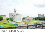 Памятник монументального искусства "Рабочий и колхозница", проспект Мира, 123Б (2014 год). Редакционное фото, фотограф Алёшина Оксана / Фотобанк Лори