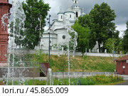 Троицко-Успенский собор — православный храм в городе Кинешме Ивановской области, кафедральный собор Кинешемской епархии Русской православной церкви. Кинешма, Советская улица, 2 (2021 год). Стоковое фото, фотограф Сергей Елизарьев / Фотобанк Лори