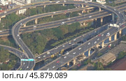 Aerial view traffic junction cross road in Bangkok. Стоковое видео, видеограф Михаил Коханчиков / Фотобанк Лори