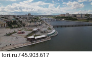 Чебоксары - Колесо обозрения на берегу реки Волги (аэросъемка 2022 года) Стоковое видео, видеограф Владислав Самошкин / Фотобанк Лори