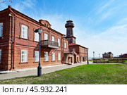 Свияжск. Здание низшей ремесленной школы и пожарного обоза (2024 год). Стоковое фото, фотограф Александр Тараканов / Фотобанк Лори