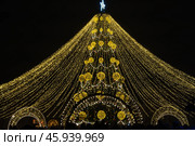праздничные огни в расфокусе, боке. Стоковое фото, фотограф ~✿Eлена Челышева(Кочина)✿~ / Фотобанк Лори