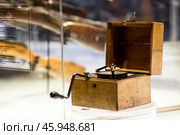 TULA, Russia - August 16, 2024: Tula State Museum of Arms. Permanent exhibition "The history of small arms and bladed weapons from the 14th century to the present". Редакционное фото, фотограф Photojuli / Фотобанк Лори