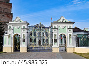 Вход в резиденцию президента Республики Татарстан (бывший губернаторский дворец). Город Казань (2024 год). Редакционное фото, фотограф Александр Тараканов / Фотобанк Лори