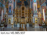 Иконостас Воскресенского собора. Свято-Варсонофиевский монастырь. Республика Мордовия (2024 год). Редакционное фото, фотограф Анна Карасева / Фотобанк Лори