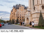 Residential complex "Dvortsovaya Embankment" at 38 Fedoseevskaya Street. Kazan, Republic of Tatarstan, September 5, 2023. Редакционное фото, фотограф Photojuli / Фотобанк Лори