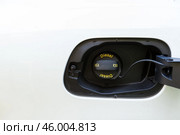 car fuel tank cover. Стоковое фото, фотограф Сергей Толмачёв / Фотобанк Лори