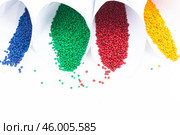 tinted plastic granulate for injection moulding process. Стоковое фото, фотограф Сергей Толмачёв / Фотобанк Лори