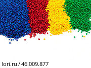 tinted plastic granulate for injection moulding process. Стоковое фото, фотограф Сергей Толмачёв / Фотобанк Лори