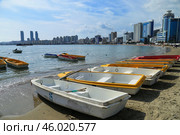 Gwangalli Beach in Busan, Korea. Пляж Кваналли в Пусане, Южная Корея. Стоковое фото, фотограф Римма Тельнова / Фотобанк Лори