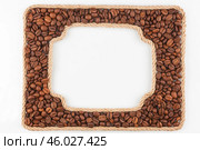 Two frames of the rope with coffee beans on a white background. Стоковое фото, фотограф Александр Собко / Фотобанк Лори