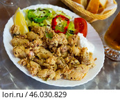 Chipirones battered fried baby squid. Стоковое фото, фотограф Яков Филимонов / Фотобанк Лори