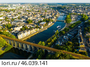 Aerial view of french city Laval, Mayenne. Стоковое фото, фотограф Яков Филимонов / Фотобанк Лори