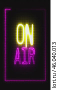 ON AIR vertical neon sign yellow and purple podcast conception talk show background. Стоковая анимация, аниматор Mihail Mihaylov / Фотобанк Лори
