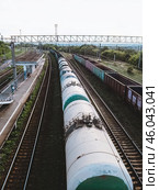 Aerial view of a freight train with tanks. Стоковое фото, фотограф Константин Григорьев / Фотобанк Лори