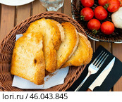 Kitchen table with cooking tools and fresh vegetables. Pan Con tomate, bread with tomato and garlic. Catalonian cuisine. Spain. Стоковое фото, фотограф Яков Филимонов / Фотобанк Лори